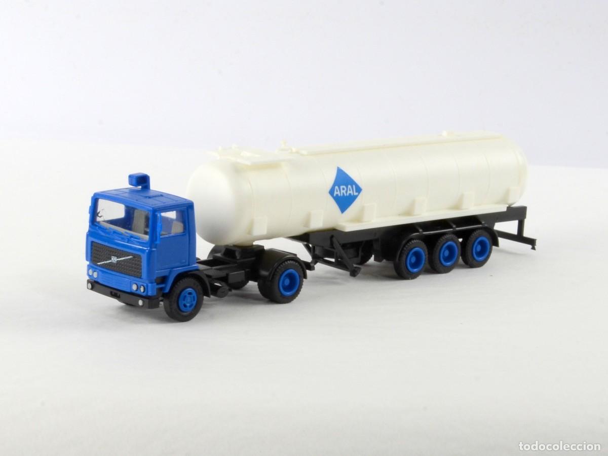 Coches a escala: Herpa Escala H0 1:87 Cami&oacute;n Articulado Cisterna Volvo F10 Aral Impecable
