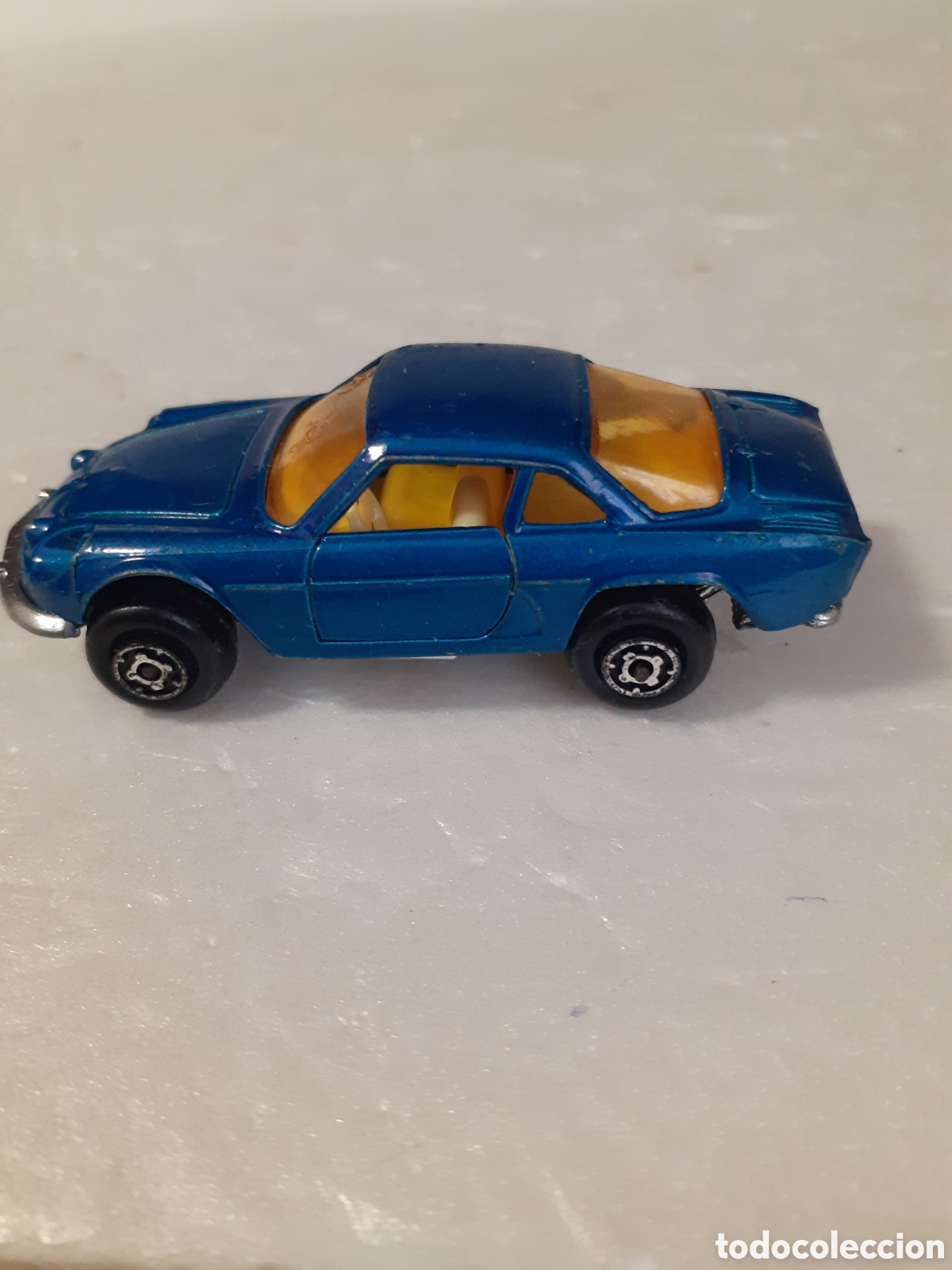 Coches a escala: GUISVAL RENAULT ALPINE AZUL