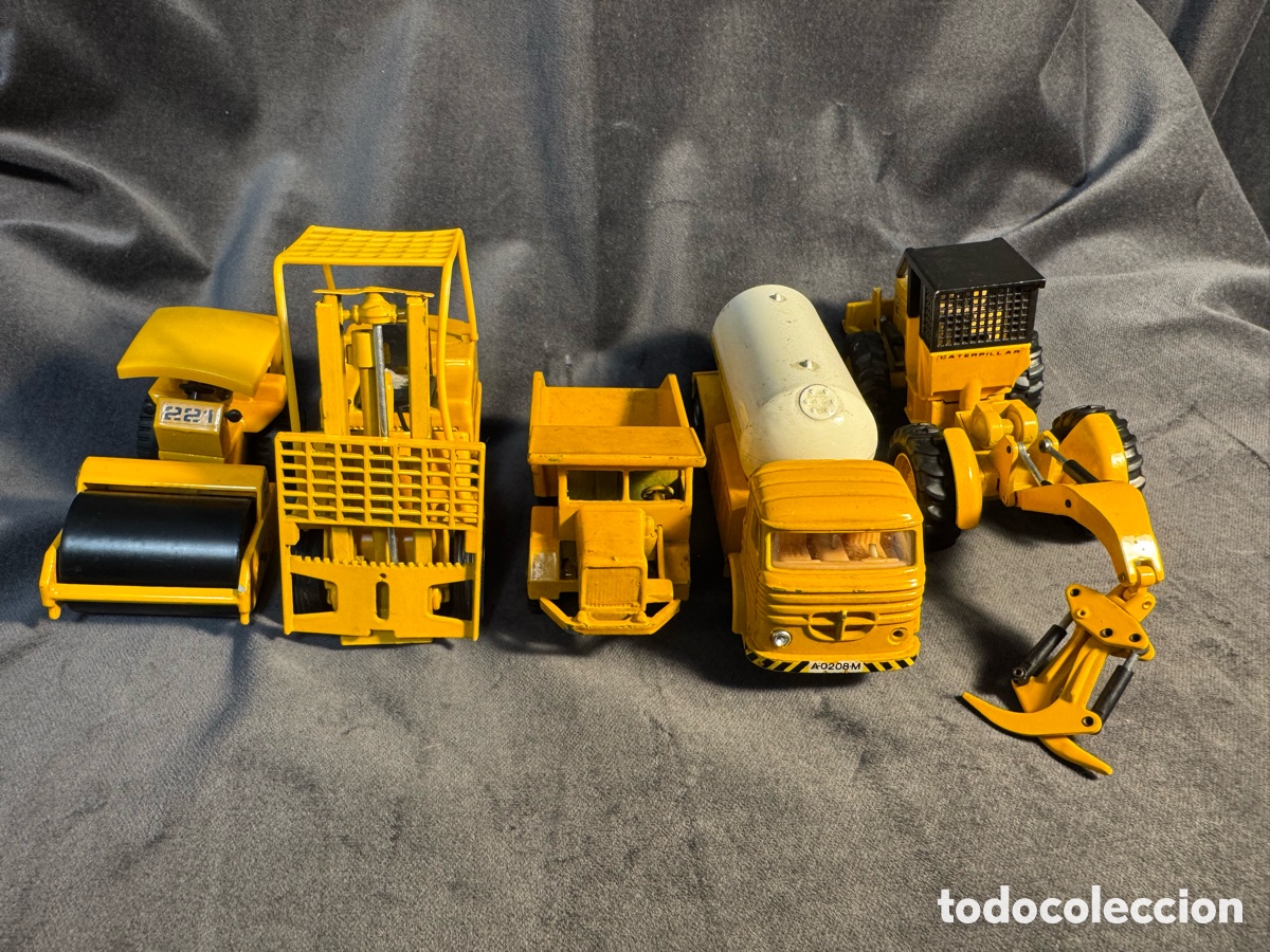 Coches a escala: Lote de juguetes JOEL 5 piezas