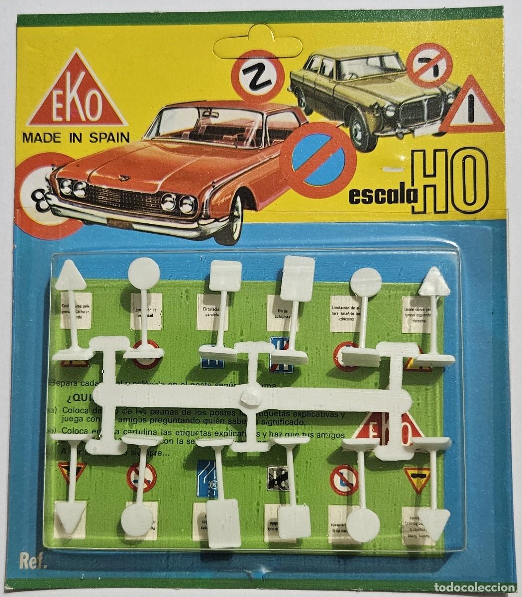 Coches a escala: EKO 2302 BLISTER SE&Ntilde;ALES TRAFICO H0 1:87