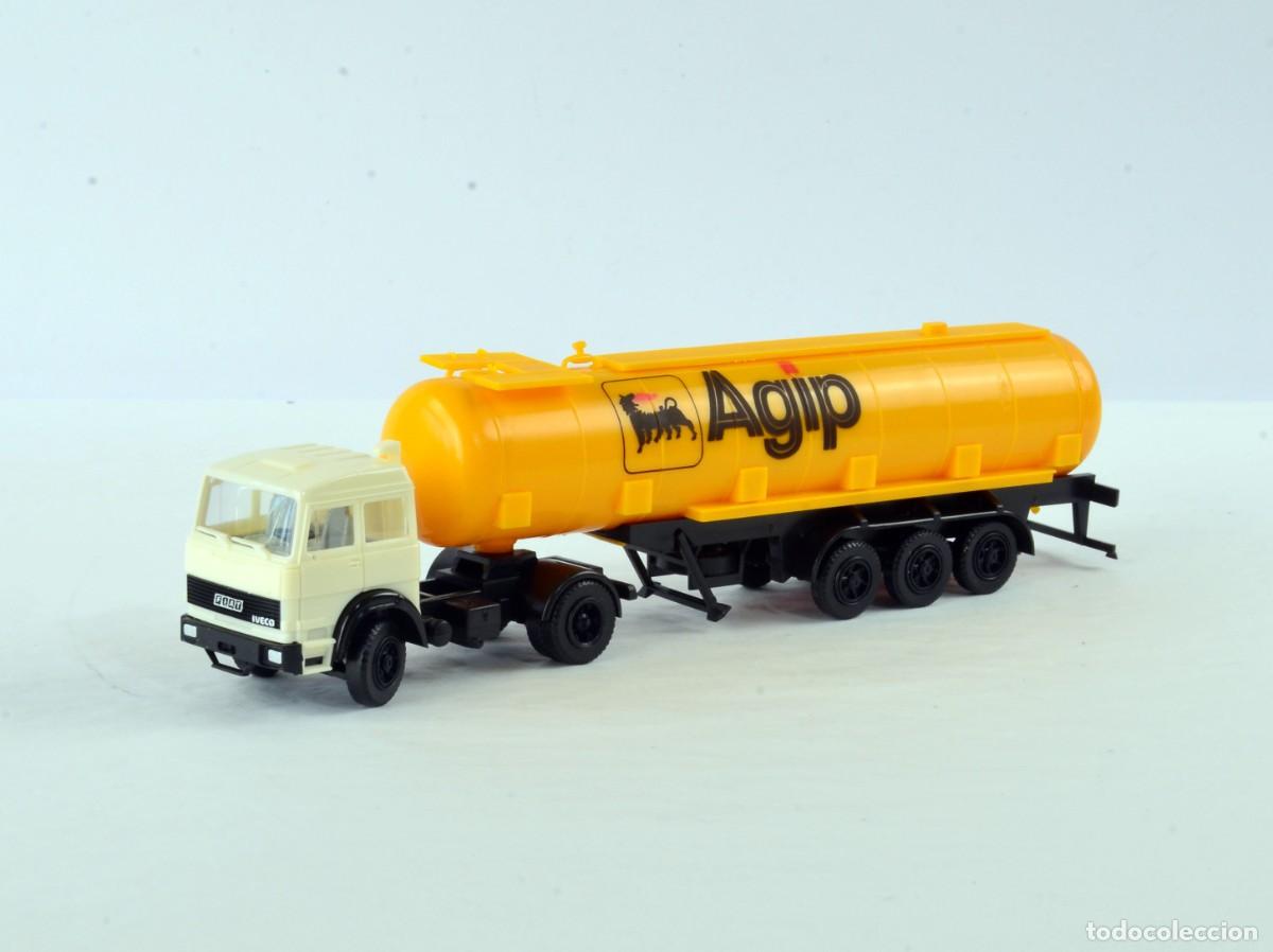 Coches a escala: Herpa Escala 1:87 H0 Cami&oacute;n Cisterna Articulado Fiat Iveco Agip