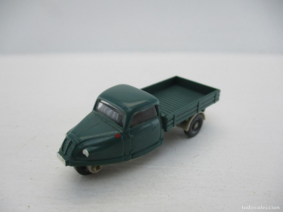 Coches a escala: COCHE ESCALA 1:87 REF LIBR - Foto 1