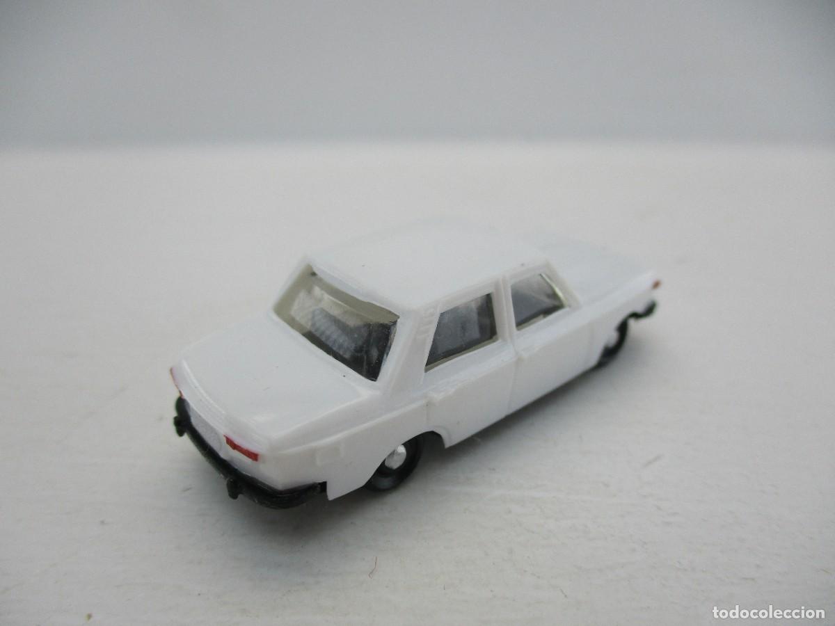 Coches a escala: COCHE ESCALA 1:87 REF LIBR - Foto 2