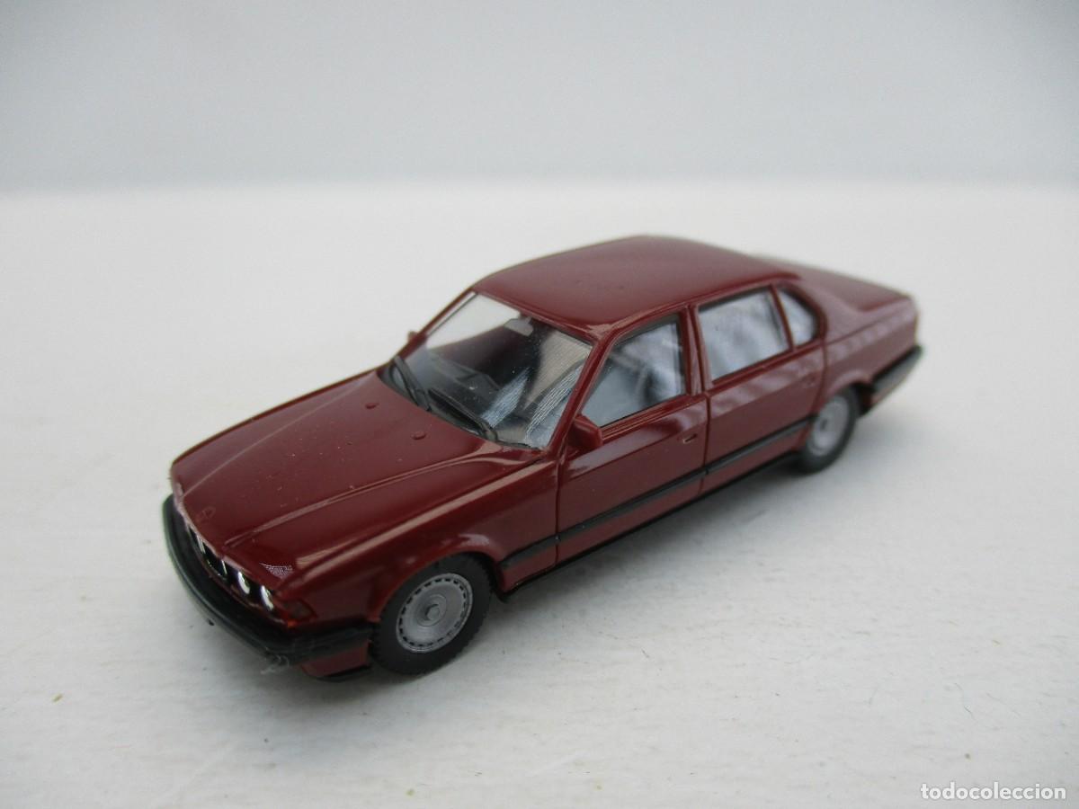 Coches a escala: COCHE ESCALA 1:87 REF LIBR
