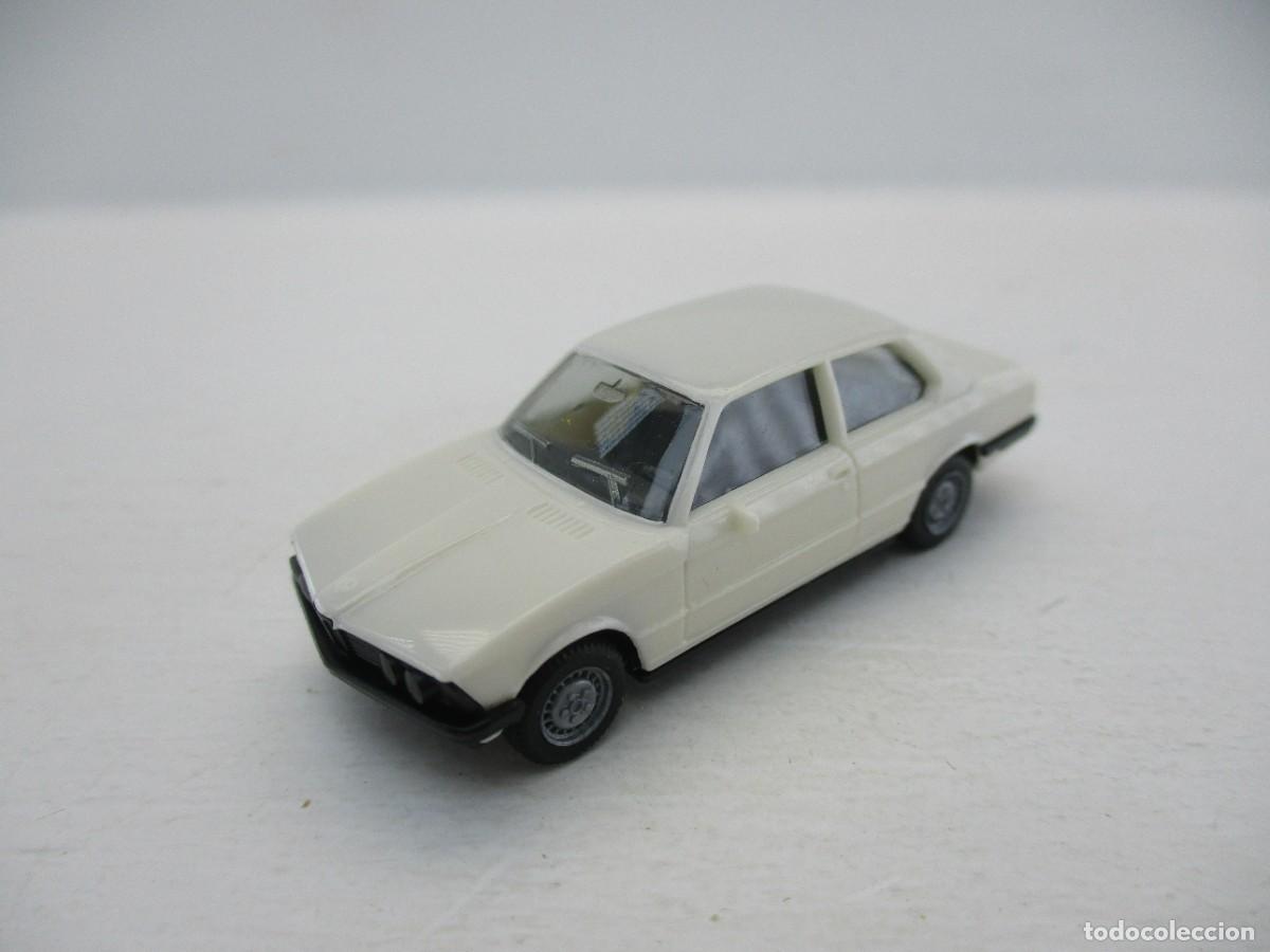 Coches a escala: COCHE ESCALA 1:87 REF LIBR