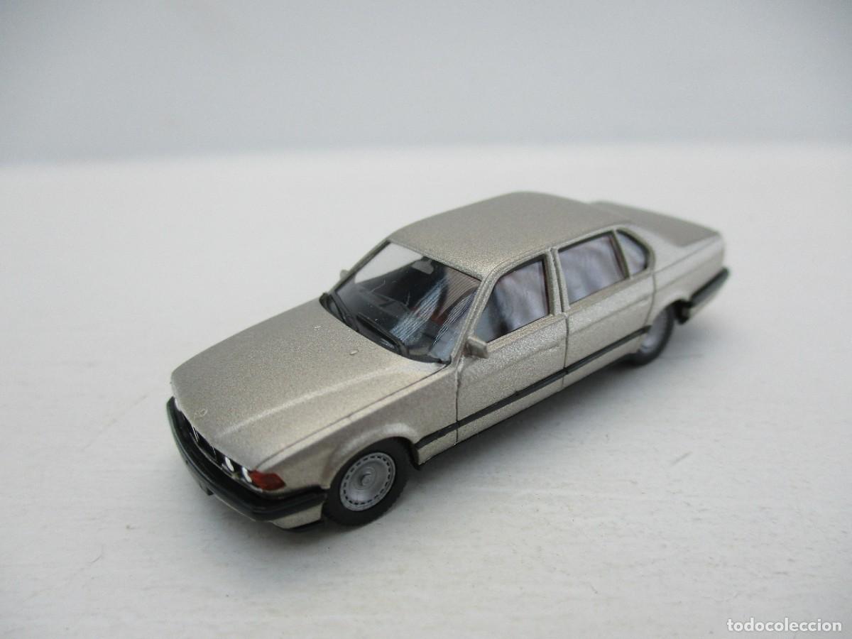 Coches a escala: COCHE ESCALA 1:87 REF LIBR