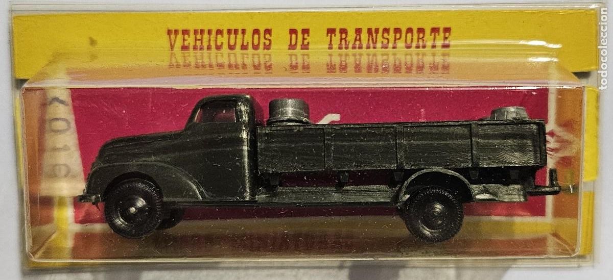 Coches a escala: EKO 4016 CAMION FORD CON CARGA MILITAR H0 1:87