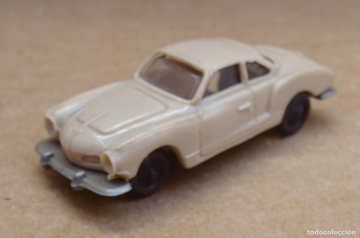 Coches a escala: EKO KARMANN GHIA Beige pastel 1/86 Escala