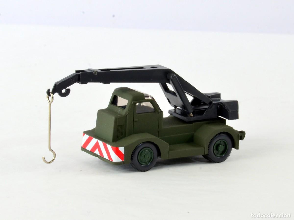 Coches a escala: Wiking Escala 1:87 H0 Gr&uacute;a Automotor Demag Militar Impecable con Caja