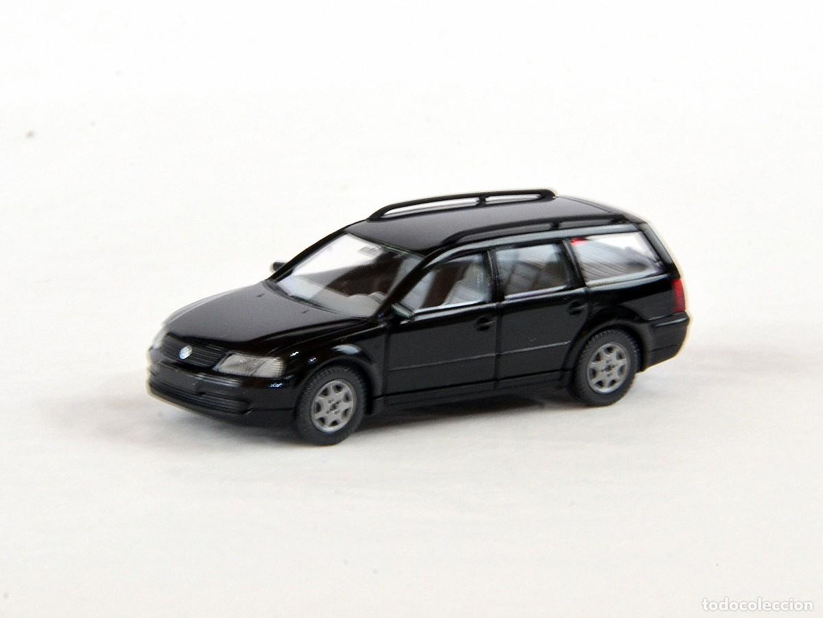 Coches a escala: Wiking Escala 1:87 H0 Volkswagen Passat Variant Impecable con Caja