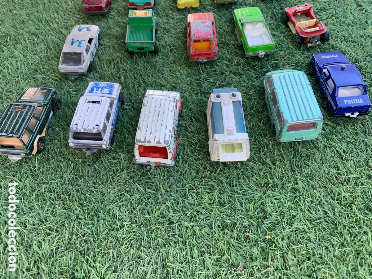Coches a escala: &bull;Lote x21 coches MAJORETTE 1:64 - Foto 4