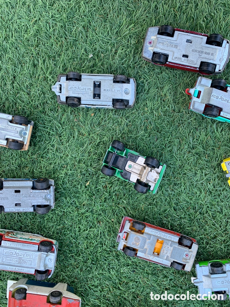 Coches a escala: &bull;Lote x21 coches MAJORETTE 1:64 - Foto 11