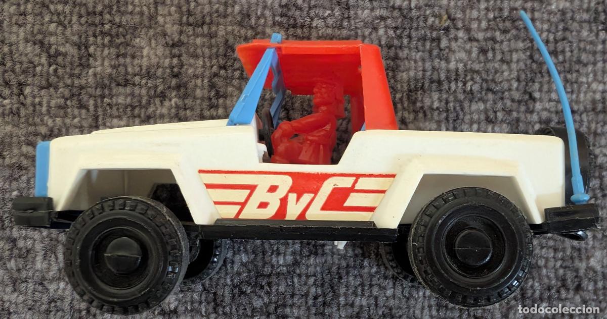 Coches a escala: Jeep de pl&aacute;stico - BULLYCAN &iexcl;A&ntilde;os 70! - Foto 2