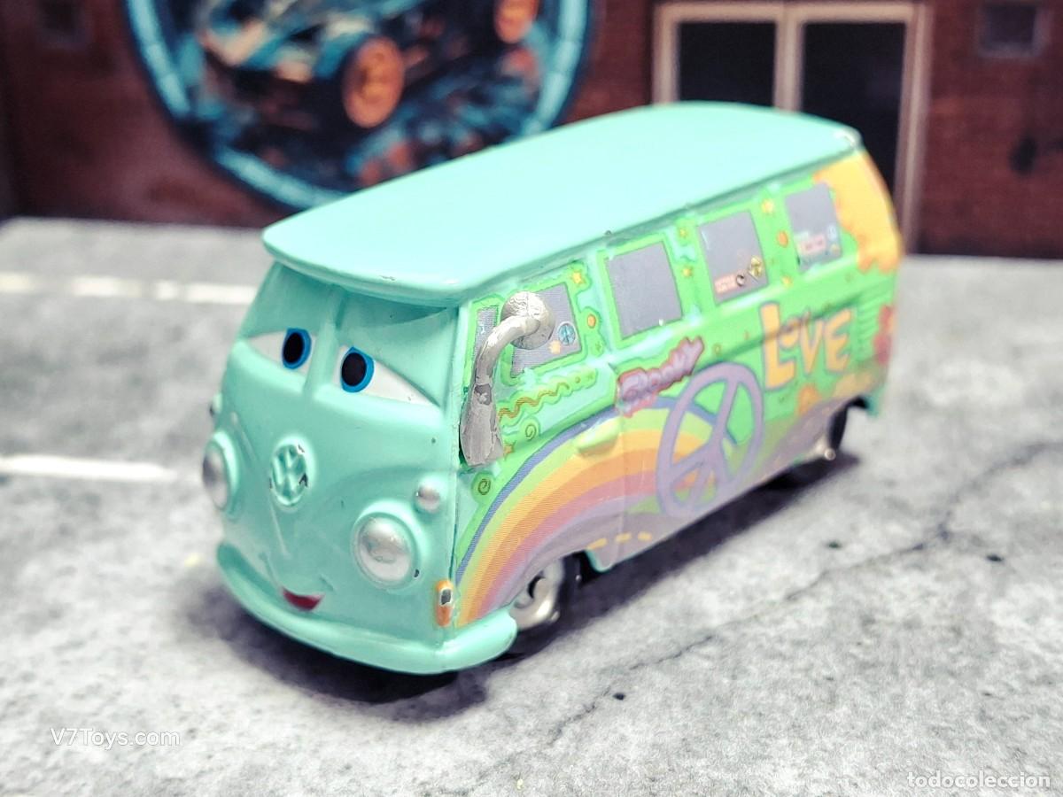 Coches a escala: Volkswagen AG Fillmore Cars Disney Pixar 1/64