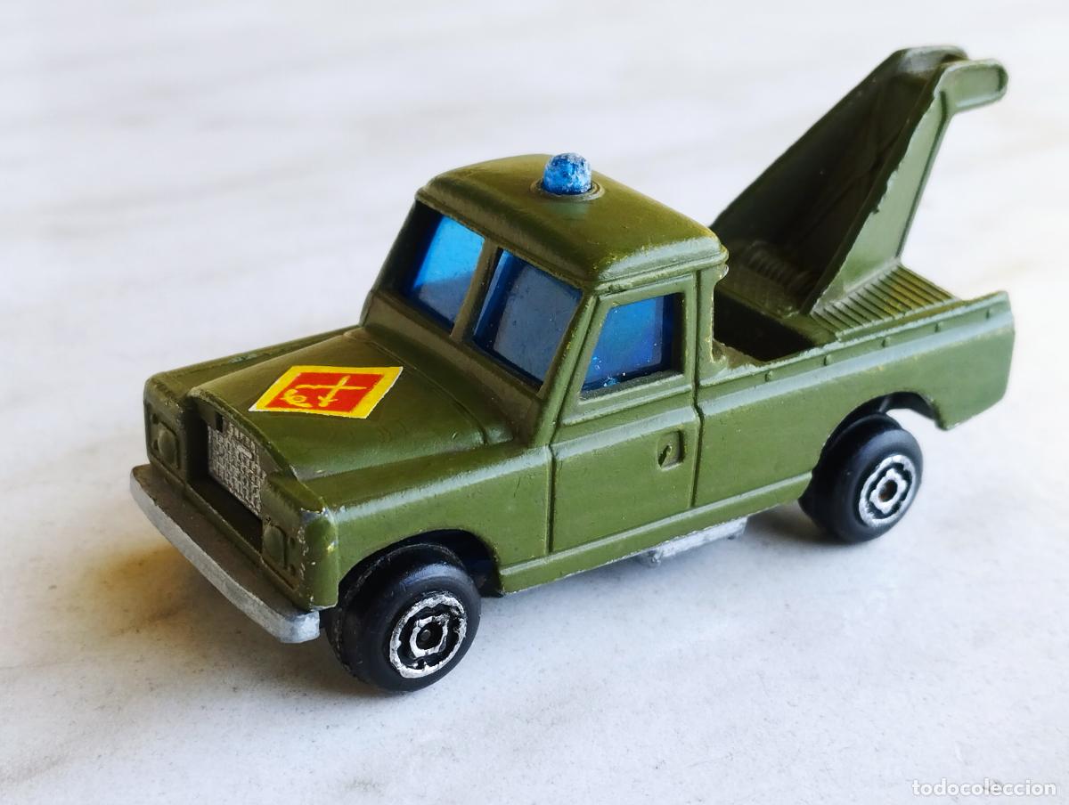 Coches a escala: LAND ROVER SANTANA 109 DE GUISVAL CAMPEON 1,64. GRUA EJERCITO MILITAR
