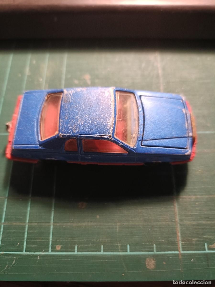 Coches a escala: COCHE FORD THUNDERBIRD , ESCALA 1 / 67 . DE MAJORETTE