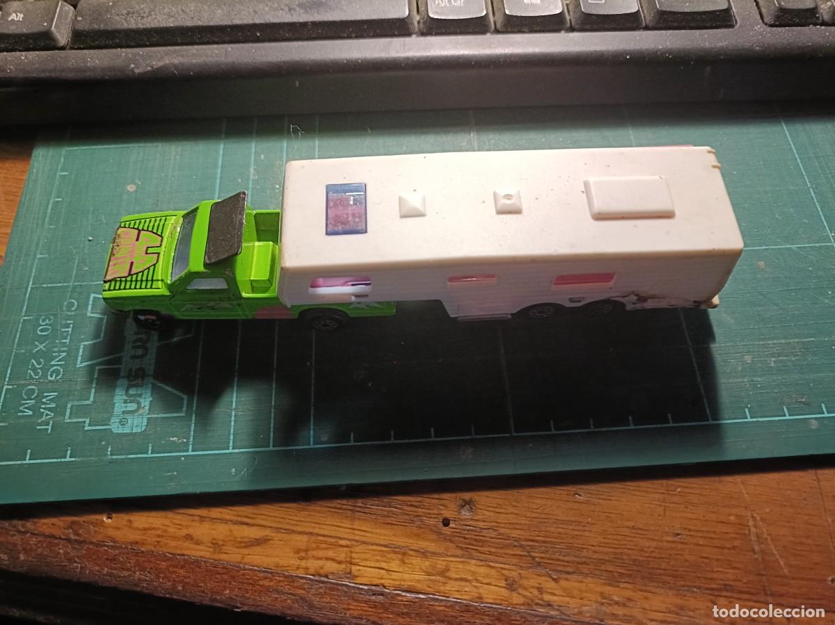 Coches a escala: PICKUP CAMPING CAR + ROULOTTE MAJORETTE