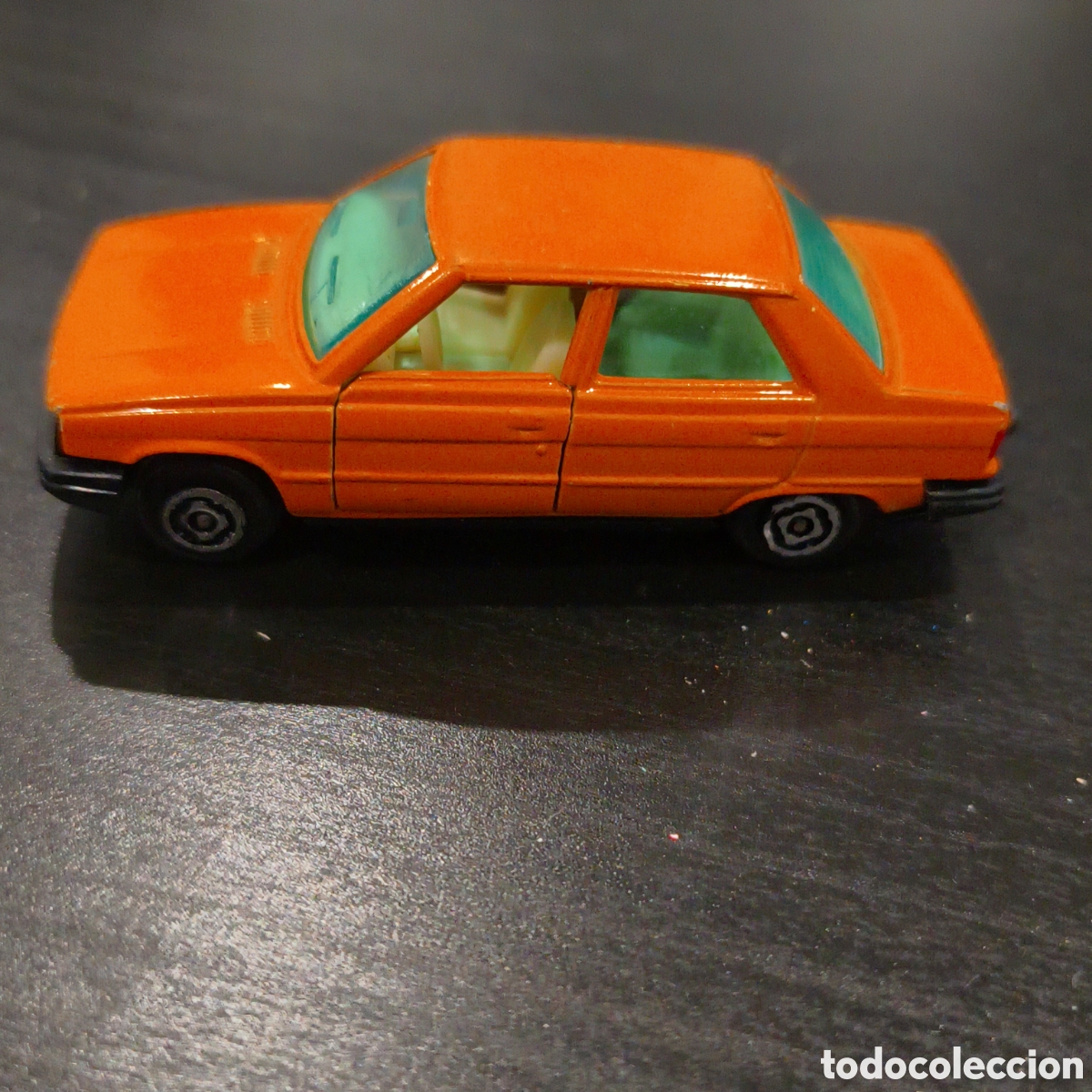 Auto in scala: COCHE, METAL, GUISVAL, RENAULT 9,