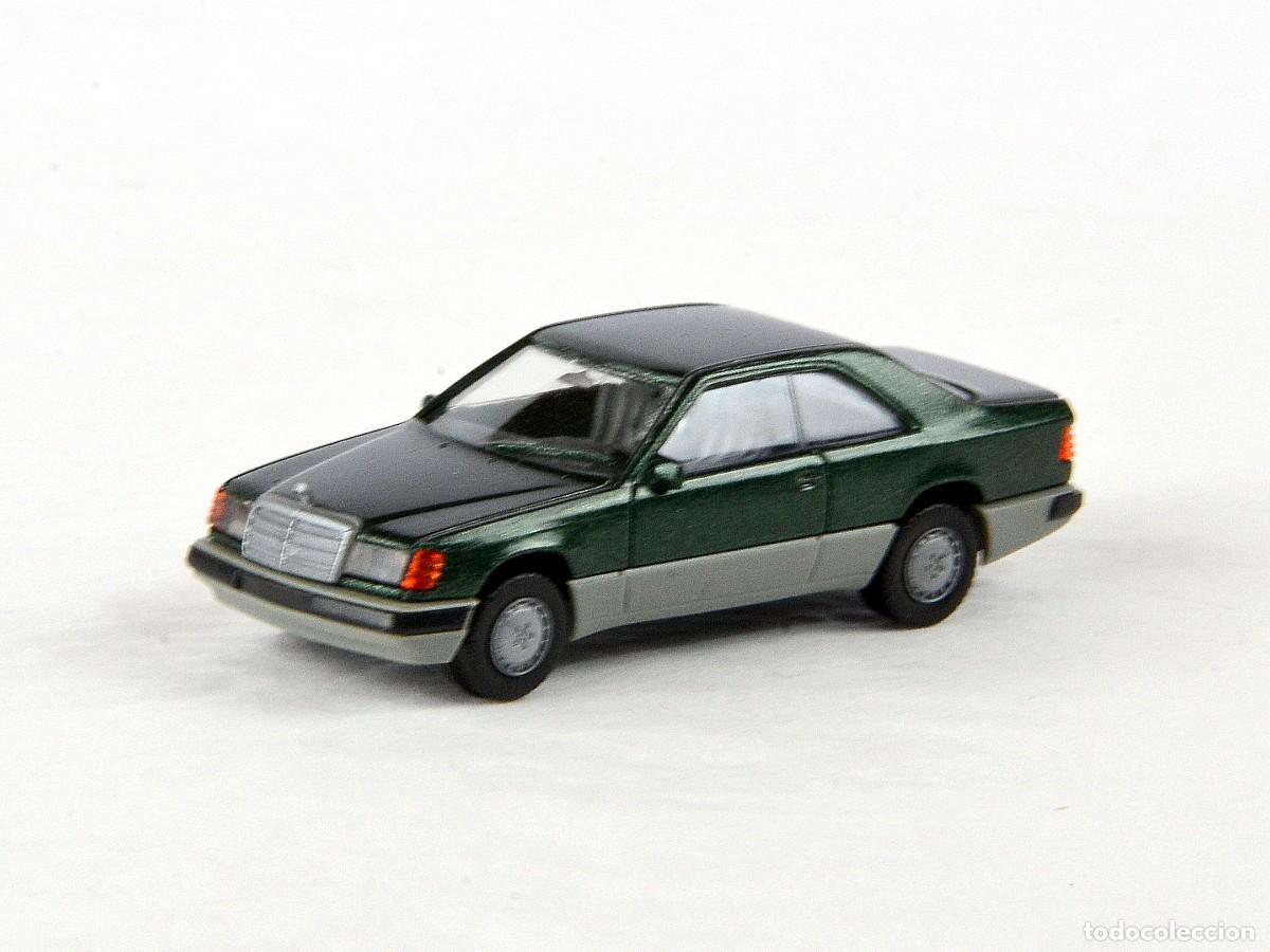 Coches a escala: Herpa Escala 1:87 H0 Mercedes Benz 300CE/124 Verde Metalizado