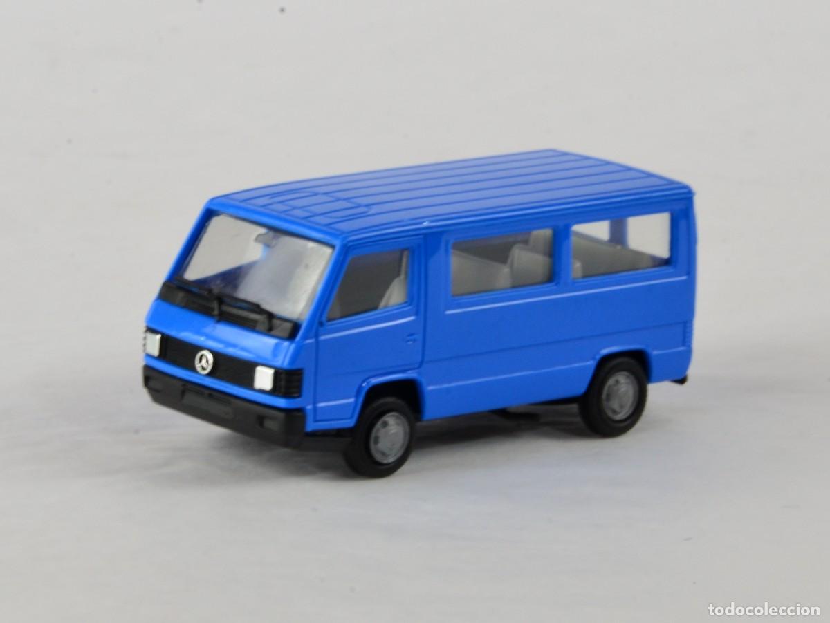 Coches a escala: Herpa Escala 1:87 H0 Mercedes Benz 100D Mircob&uacute;s Azul