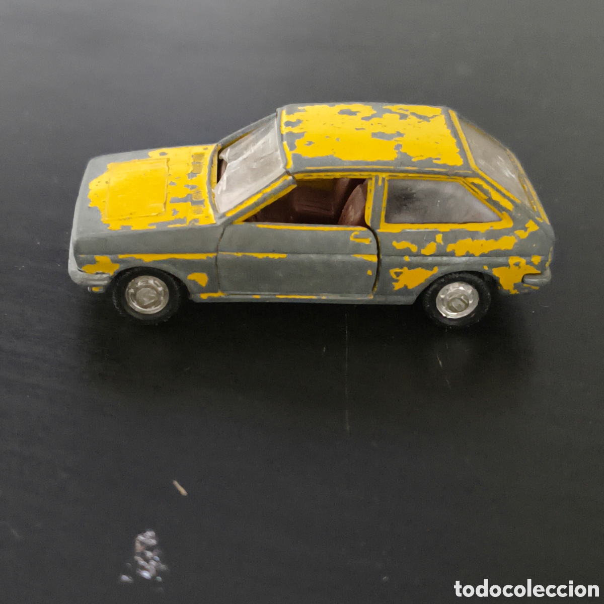 Coches a escala: FORD FIESTA GRIS - REF. 143 MIRA - ESCALA 1:64