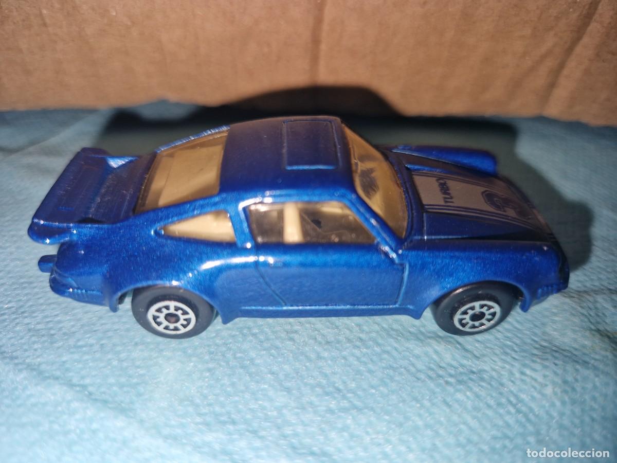 Coches a escala: COCHE PORSCHE TURBO AZUL