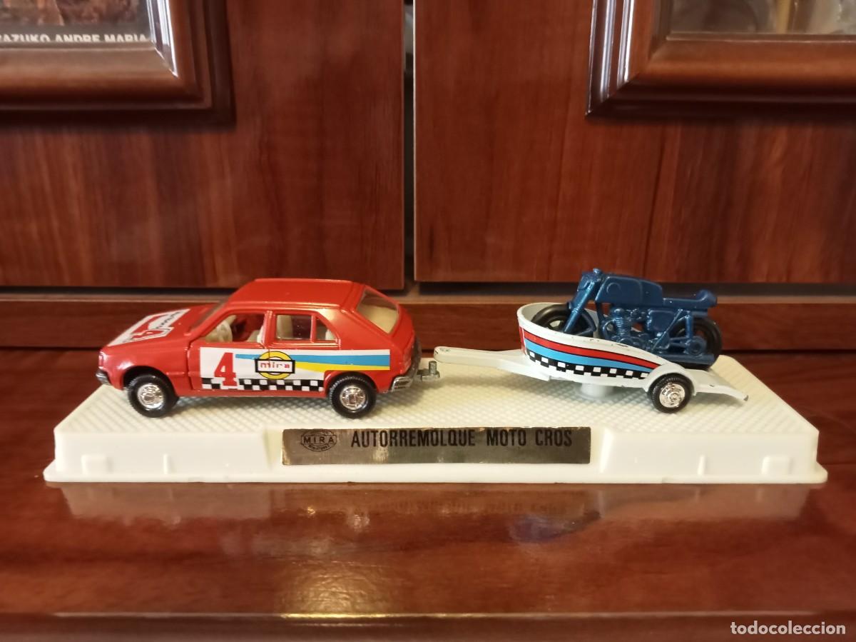 Coches a escala: Mira Autorremolque moto cros