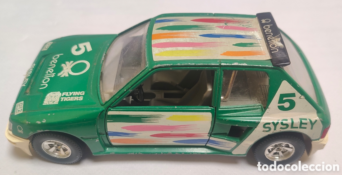 Coches a escala: Peugeot 205 Turbo Bburago Escala 1/25