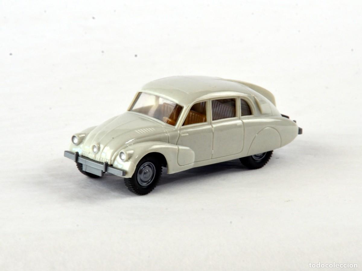 Coches a escala: Wiking Escala H0 1:87 Tatra 87 Gris Claro Impecable con Caja