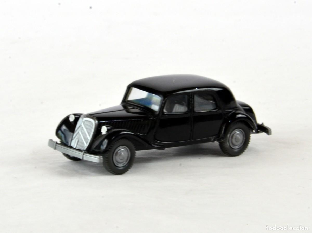 Coches a escala: Wiking Escala 1:87 H0 Citro&euml;n ID19 Traction Avant 15 Six Negro