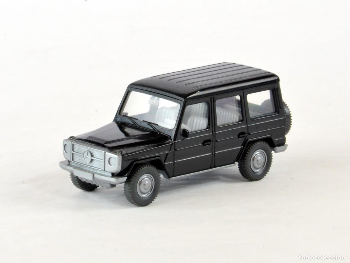 Coches a escala: Wiking Escala 1:87 H0 Mercedes Benz Clase G Negro con Enganche
