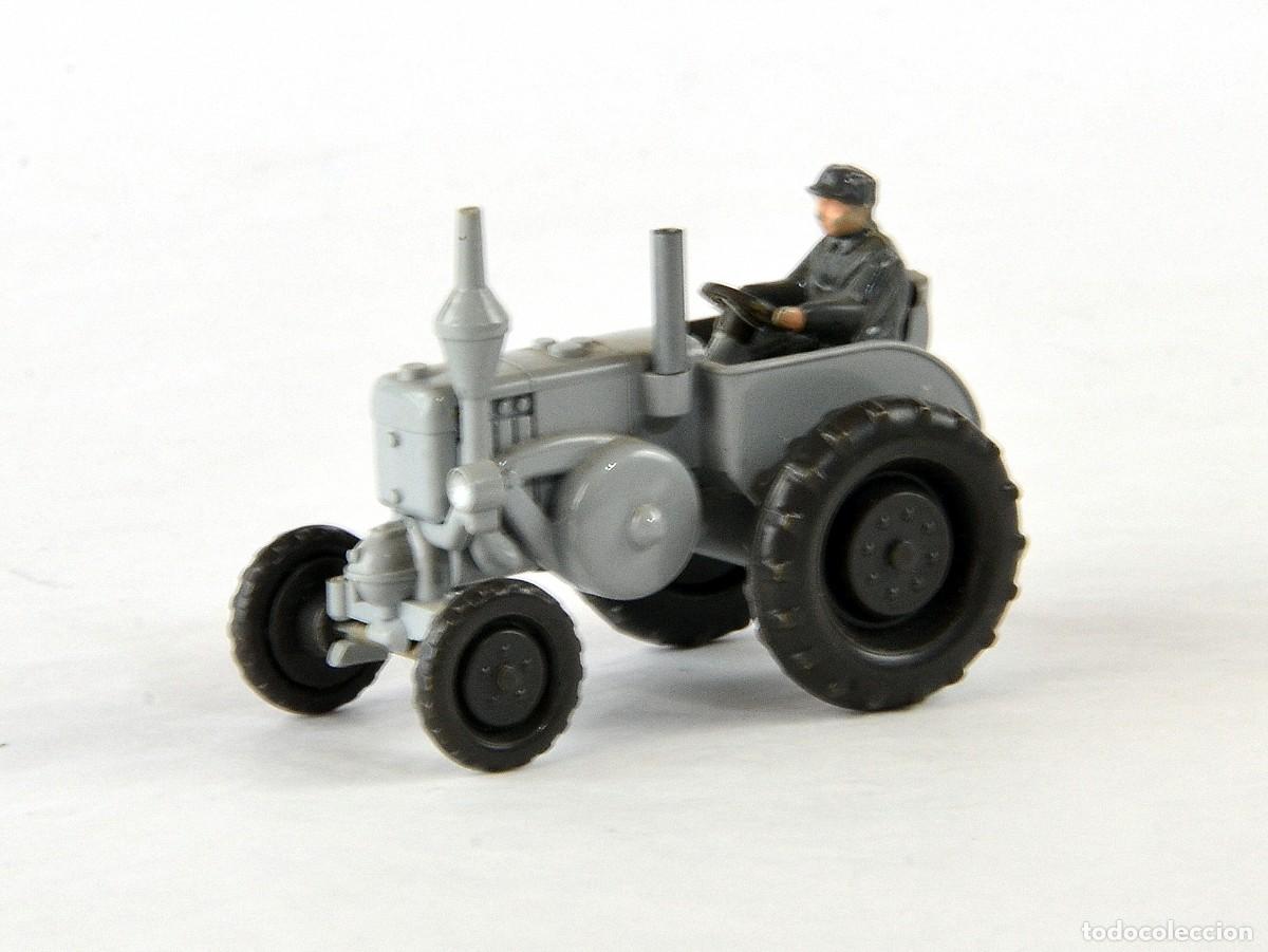 Coches a escala: Wiking Escala 1:87 H0 Tractor Lanz Bulldog Gris con Figura