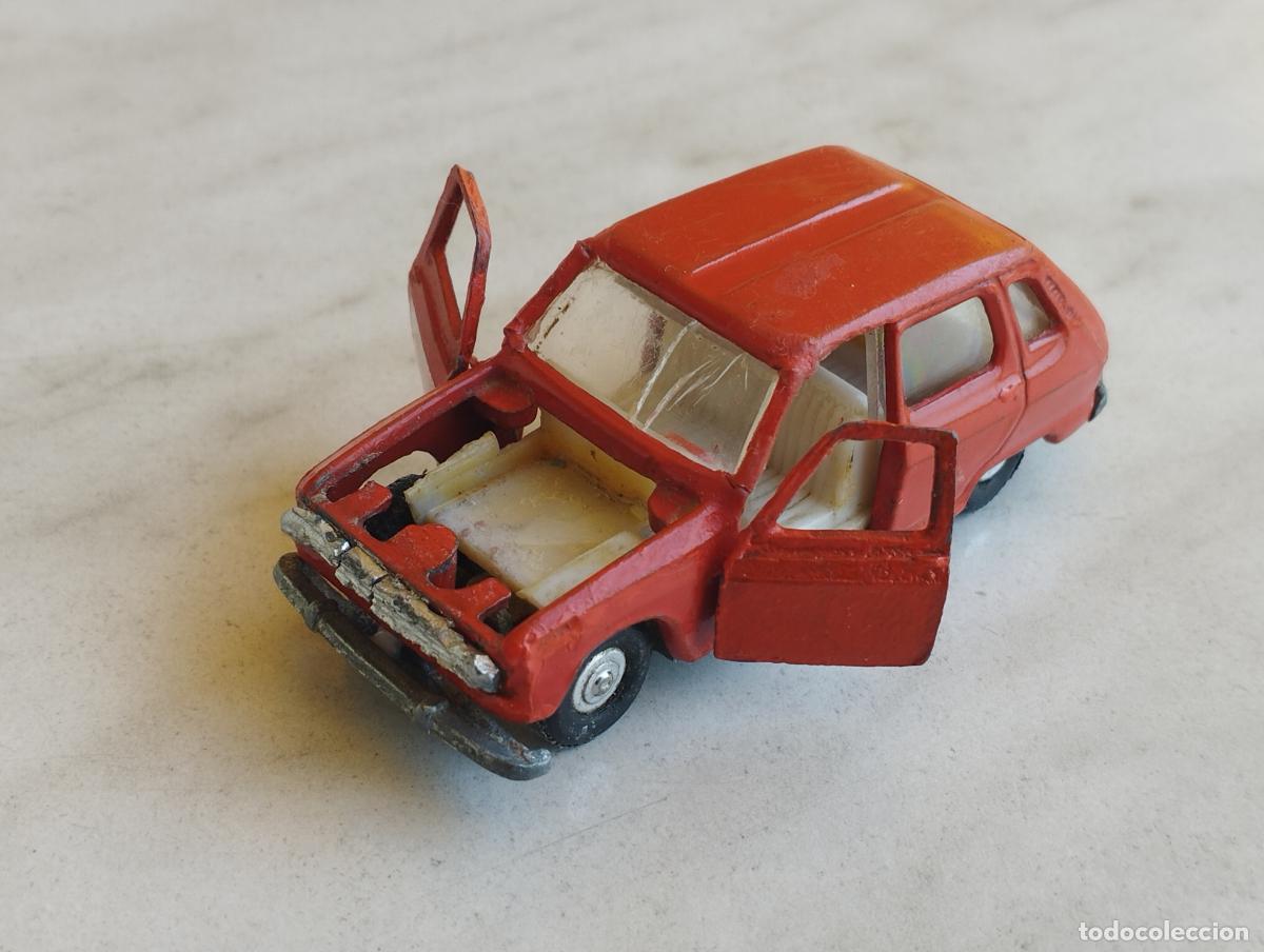 Auto in scala: DESGUACE RENAULT 6 DE LOS PRIMEROS GUISVAL CAMPEON 1,64