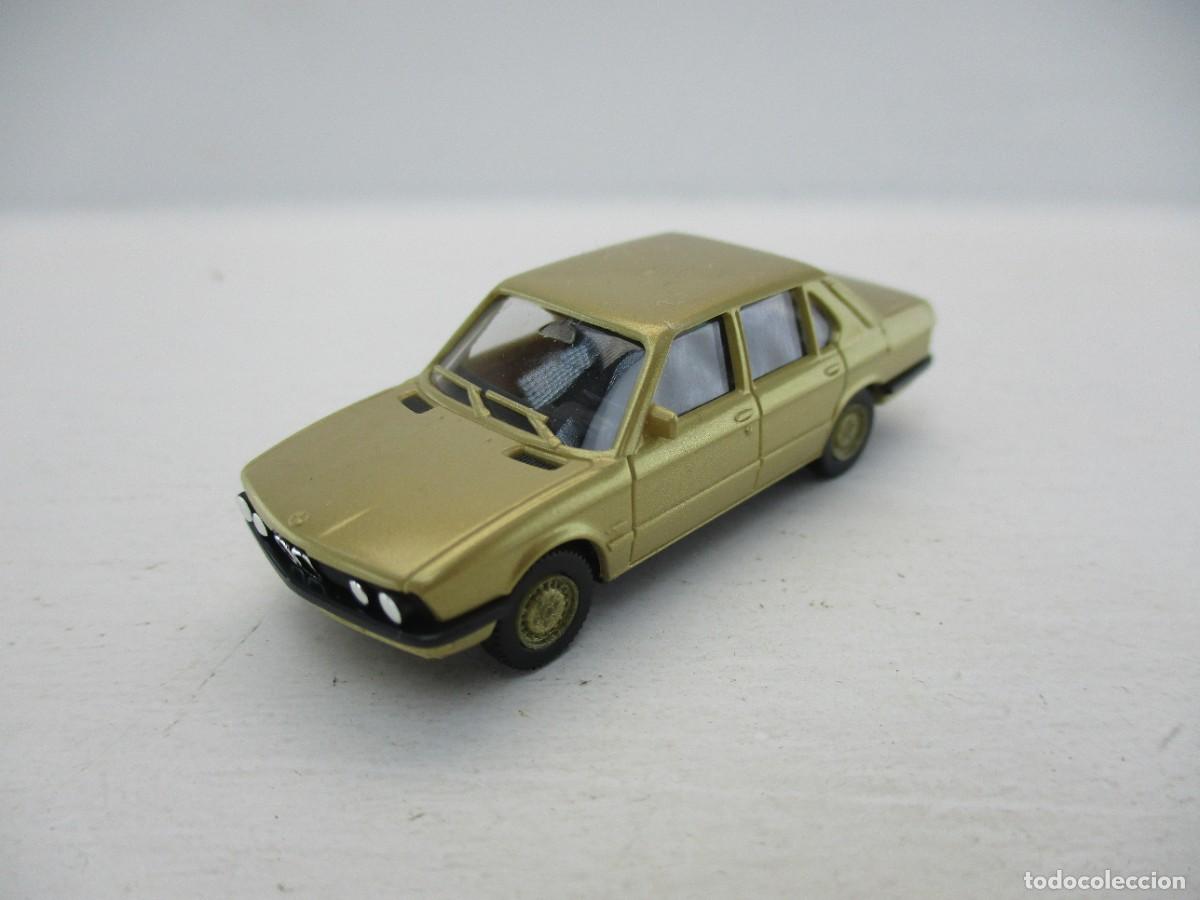 Voitures &agrave; l'&eacute;chelle: COCHE ESCALA 1:87 REF LIBR