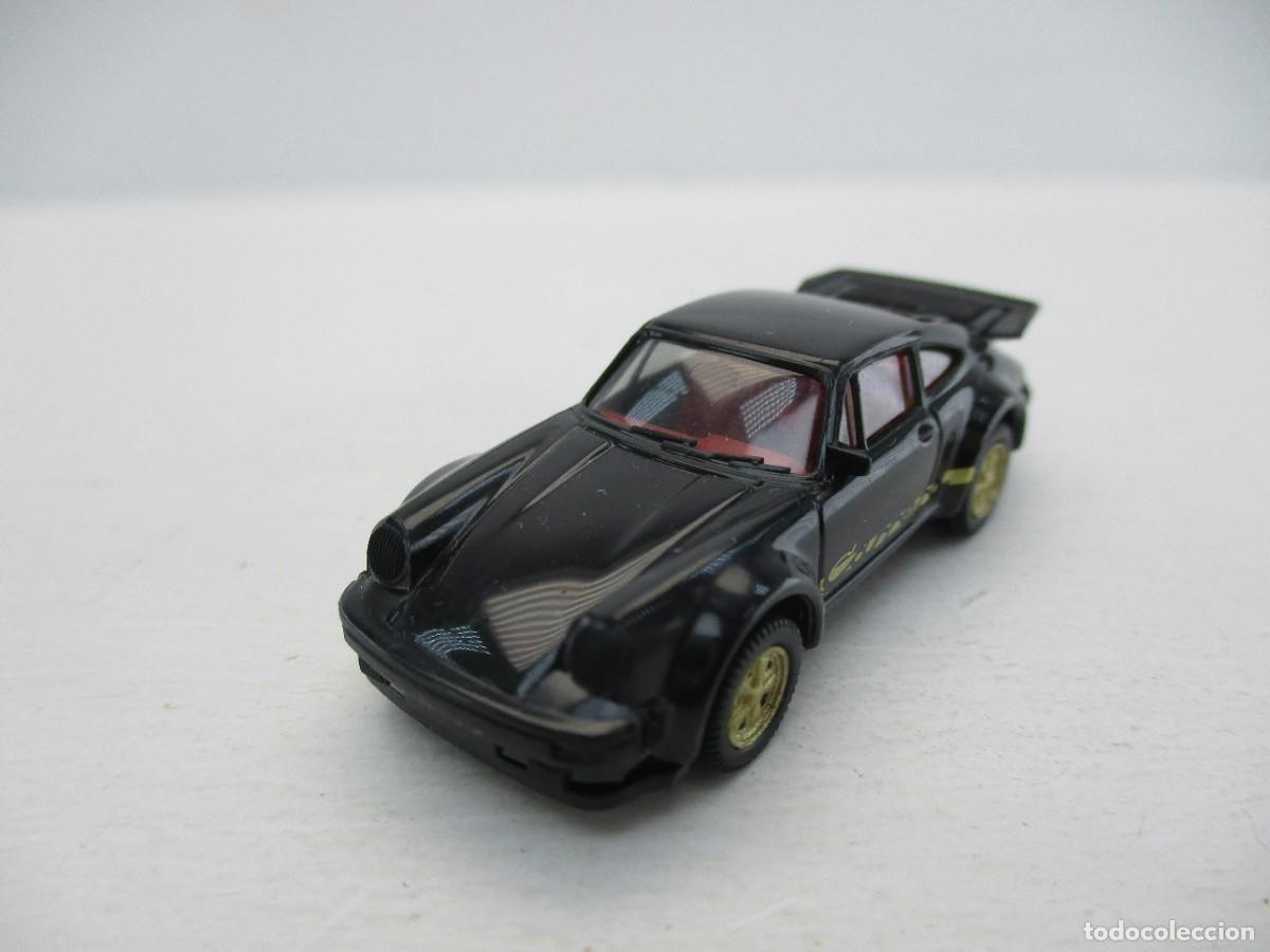 Voitures &agrave; l'&eacute;chelle: COCHE ESCALA 1:87 REF LIBR