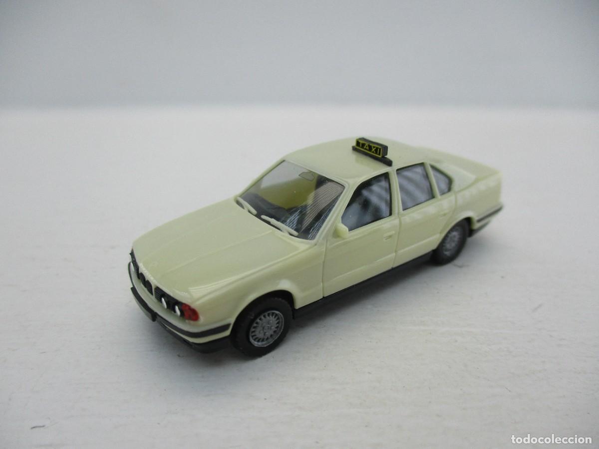 Coches a escala: COCHE ESCALA 1:87 REF LIBR - Foto 1