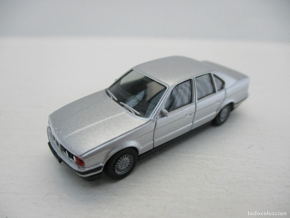 Coches a escala: COCHE ESCALA 1:87 REF LIBR - Foto 1