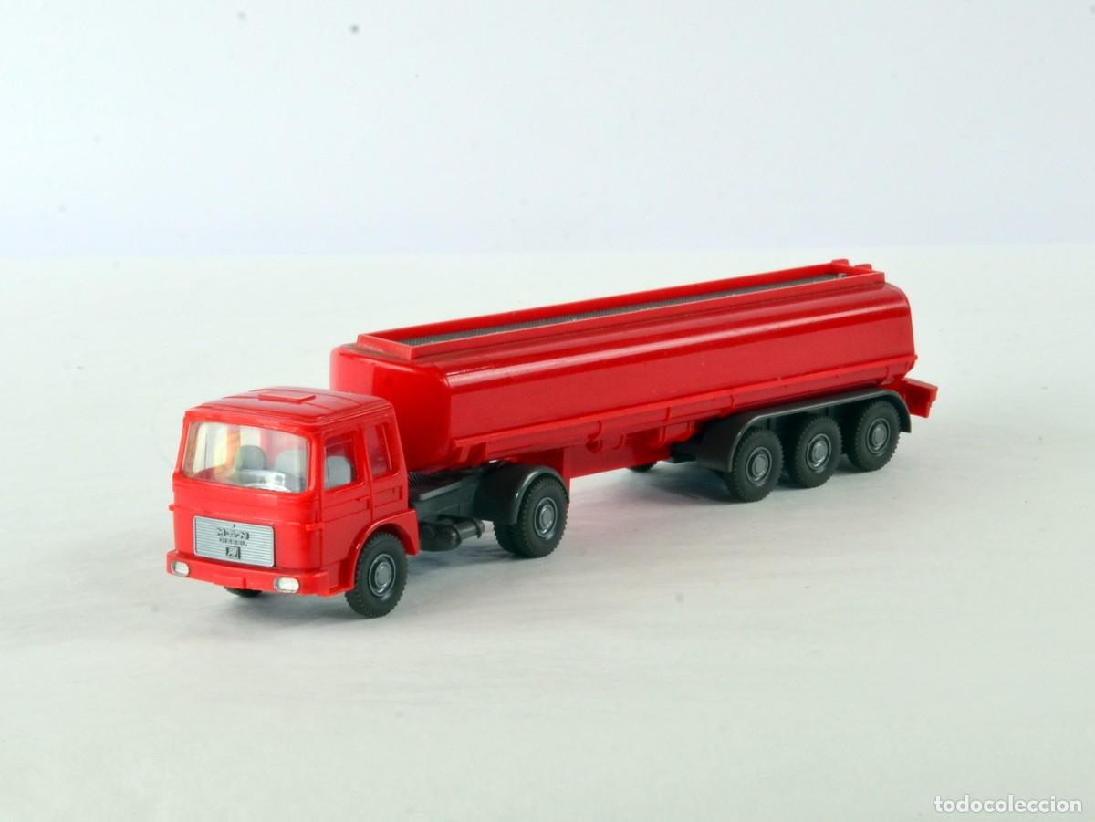 Coches a escala: Wiking 1:87 H0 Antiguo Cami&oacute;n Cisterna Articulado MAN B&uuml;ssing F8 19.230 Texaco 1973 - 75