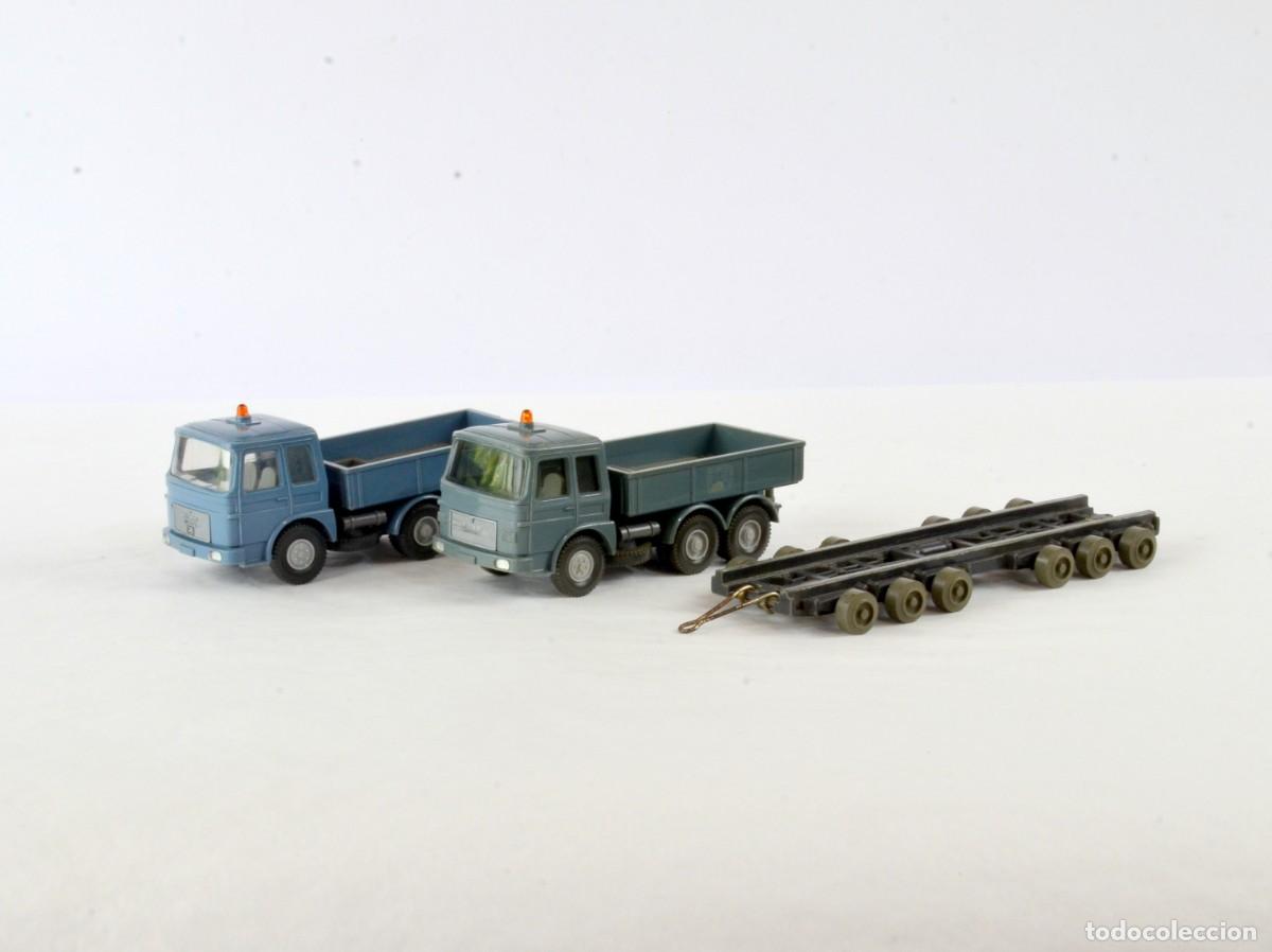 Coches a escala: Wiking Escala 1:87 H0 Antiguo Cami&oacute;n Tractora MAN F8 22.321 con Remolque Transporte Vagones 1971-74