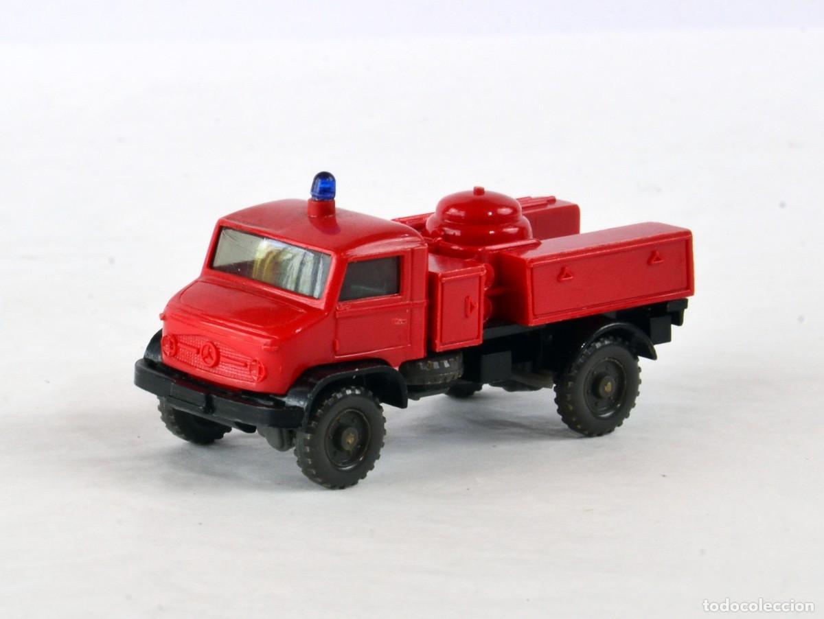 Coches a escala: Wiking Escala 1:87 H0 Antiguo Unimog S404 Bomberos Unidad de Polvo 1964 - 74
