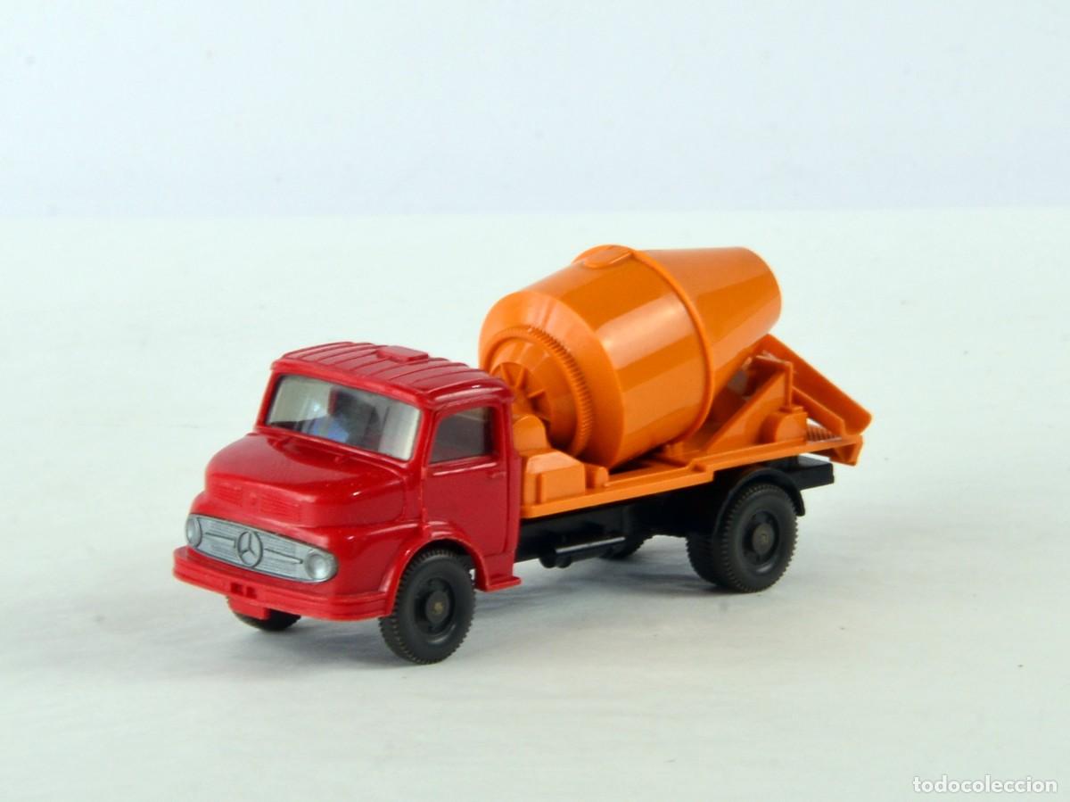 Coches a escala: Wiking Escala 1:87 H0 Antiguo Cam&iacute;on Hormigonera Mercedes Benz L1413 1969 - 73