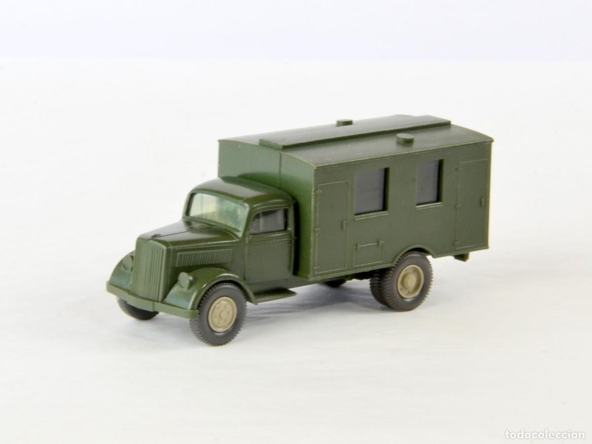 Coches a escala: Wiking Escala 1:87 H0 Cami&oacute;n Opel Blitz Militar