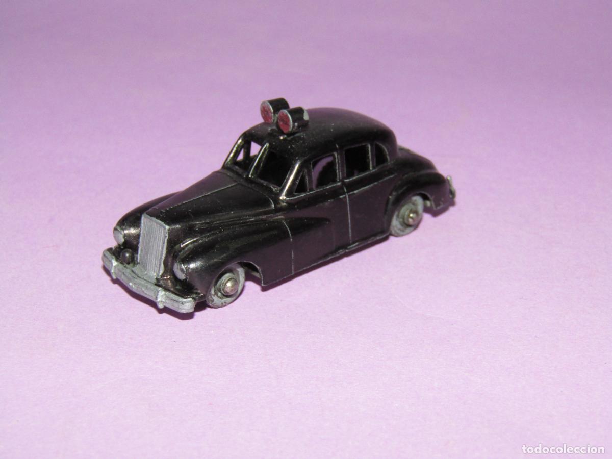 Coches a escala: Antiguo POLICE CAR Coche de Polic&iacute;a DIECAST de WOLSLEY SIX-EIGHTY Made in England - A&ntilde;o 1960s.