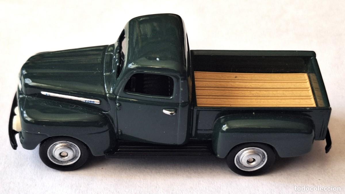 Coches a escala: COCHE ESCALA - CAMIONETA FORD F1 PICK UP - A&Ntilde;O 1951 - MARCA WELLY - PERFECTO ESTADO