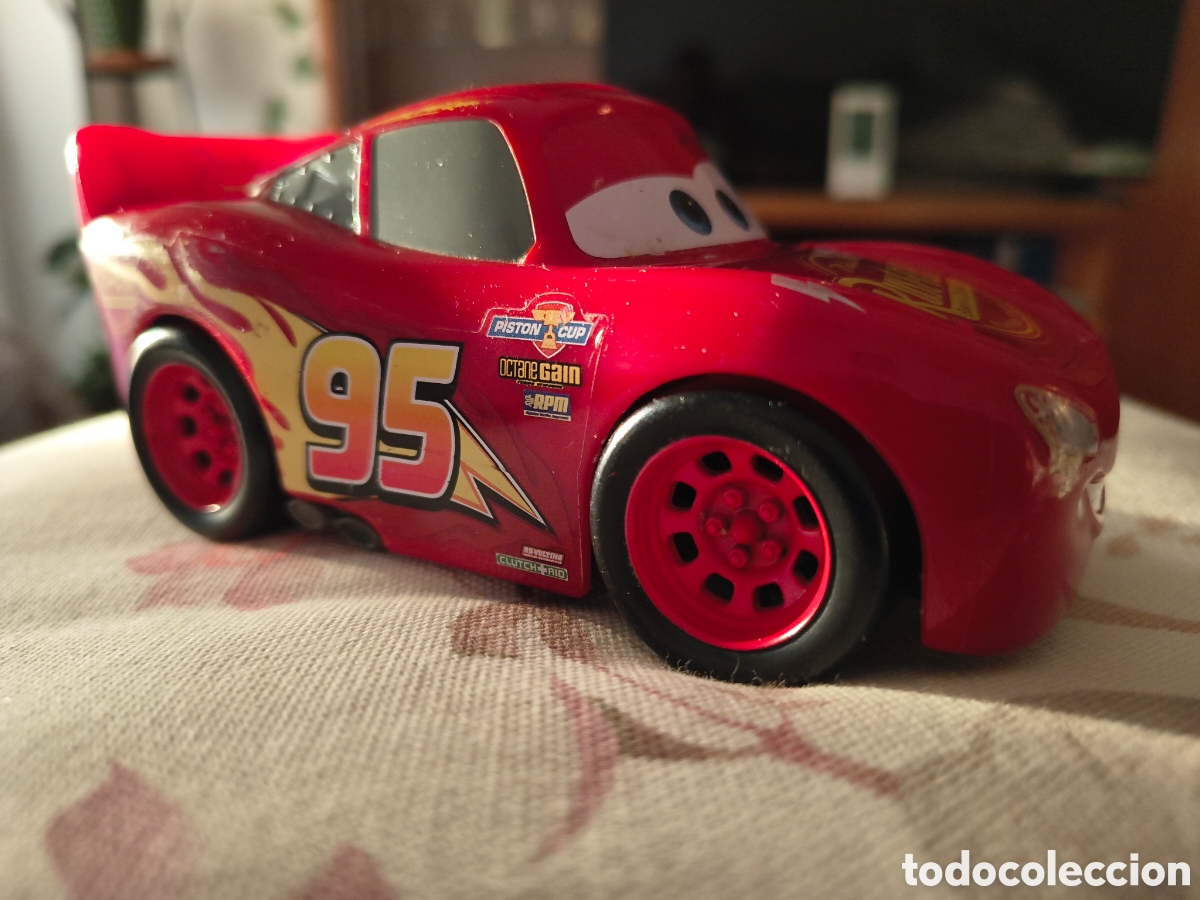 Coches a escala: COCHE RAYO MC QUEEN MATTEL 2020