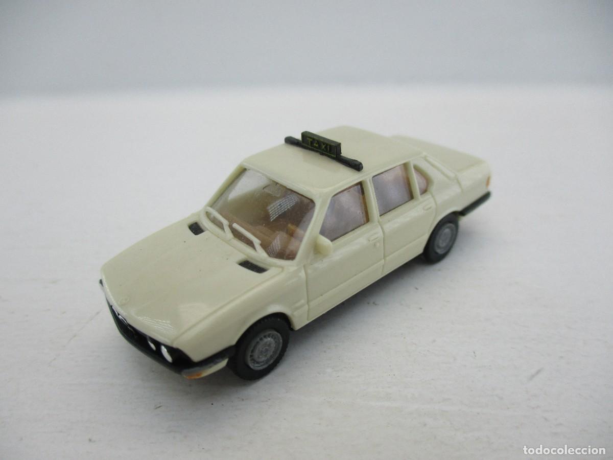 Coches a escala: COCHE ESCALA 1:87 REF LIBR - Foto 1