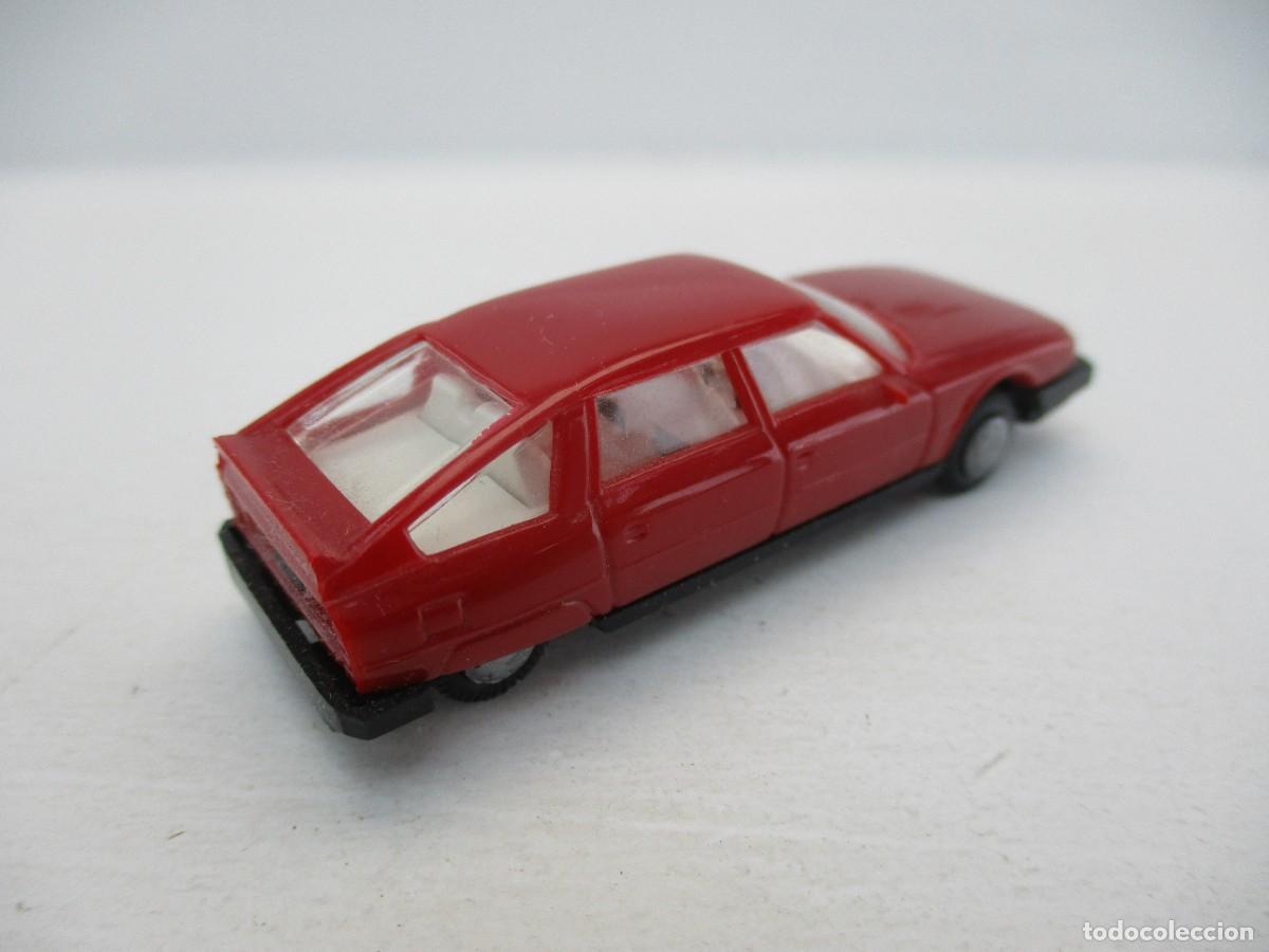 Coches a escala: COCHE ESCALA 1:87 REF LIBR - Foto 2