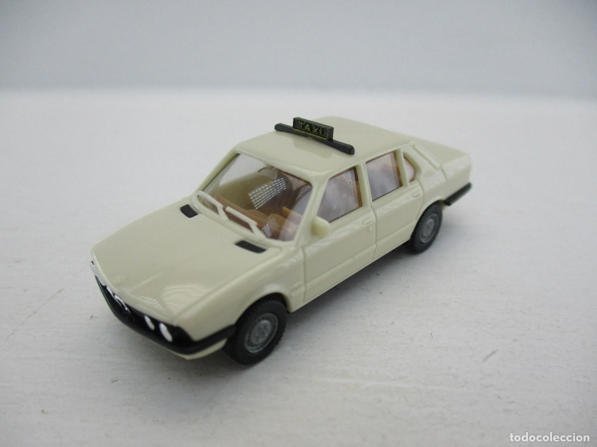 Modellautos: COCHE ESCALA 1:87 REF LIBR