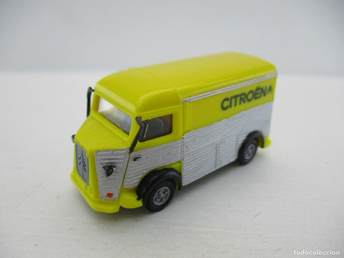 Coches a escala: COCHE ESCALA 1:87 REF LIBR