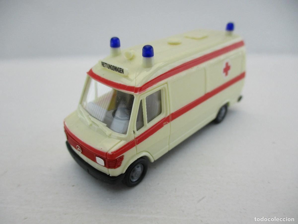 Coches a escala: COCHE ESCALA 1:87 REF LIBR - Foto 1